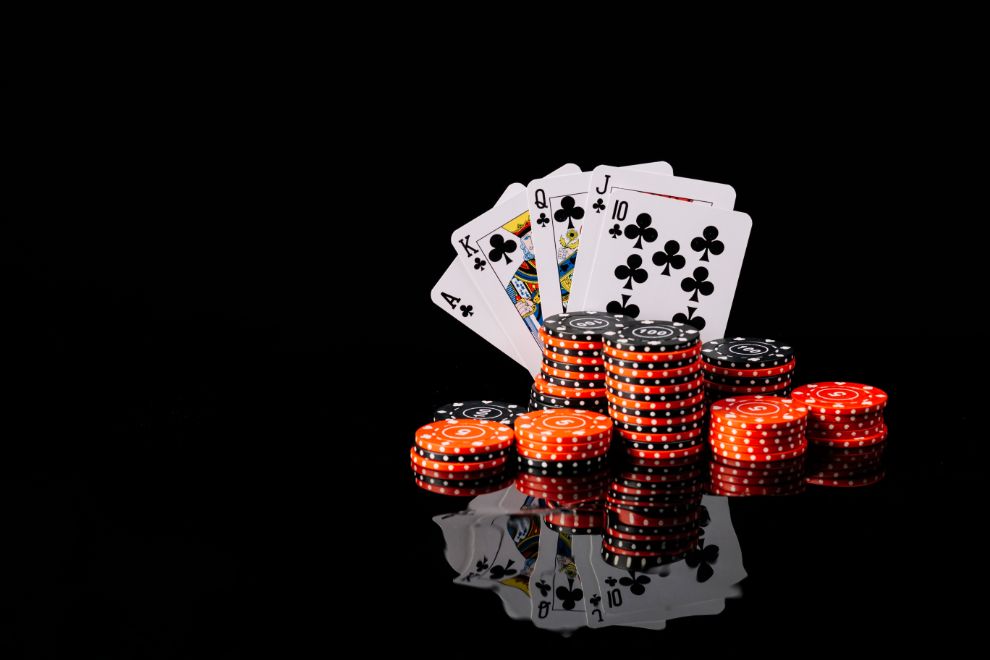 Casino Table Games: How to Play Online and Win